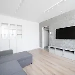 Dabrowskiego Modern By Bookinghost Apartment *