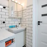 Dabrowskiego Modern By Bookinghost Lodz