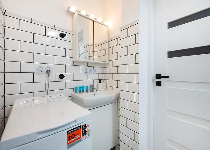 شقة Dabrowskiego Modern By Bookinghost