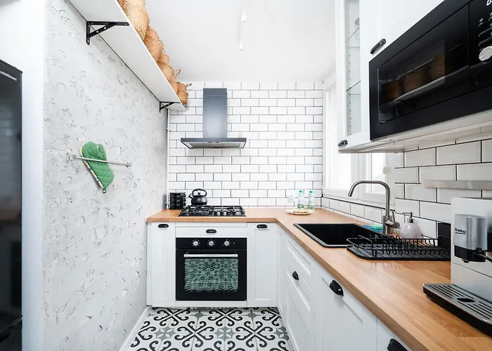 Dabrowskiego Modern By Bookinghost وودج