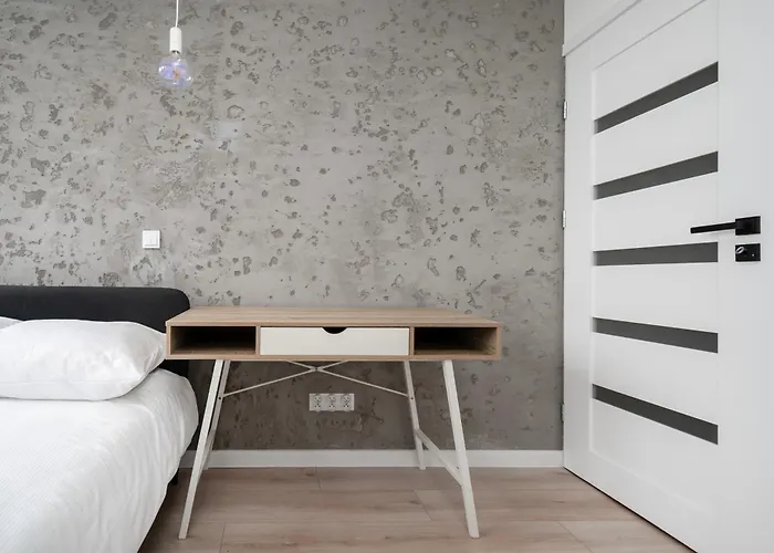 Dabrowskiego Modern By Bookinghost وودج