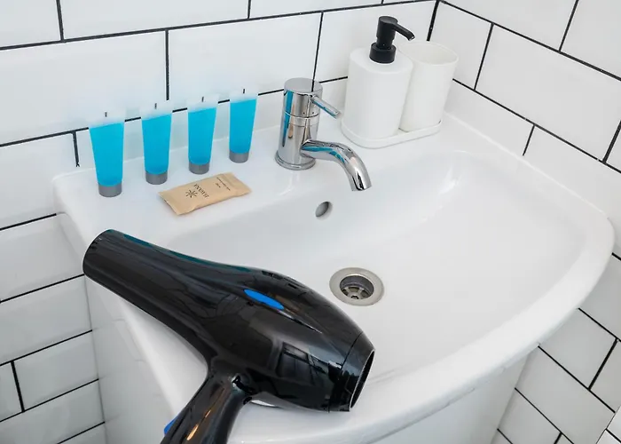 Dabrowskiego Modern By Bookinghost شقة